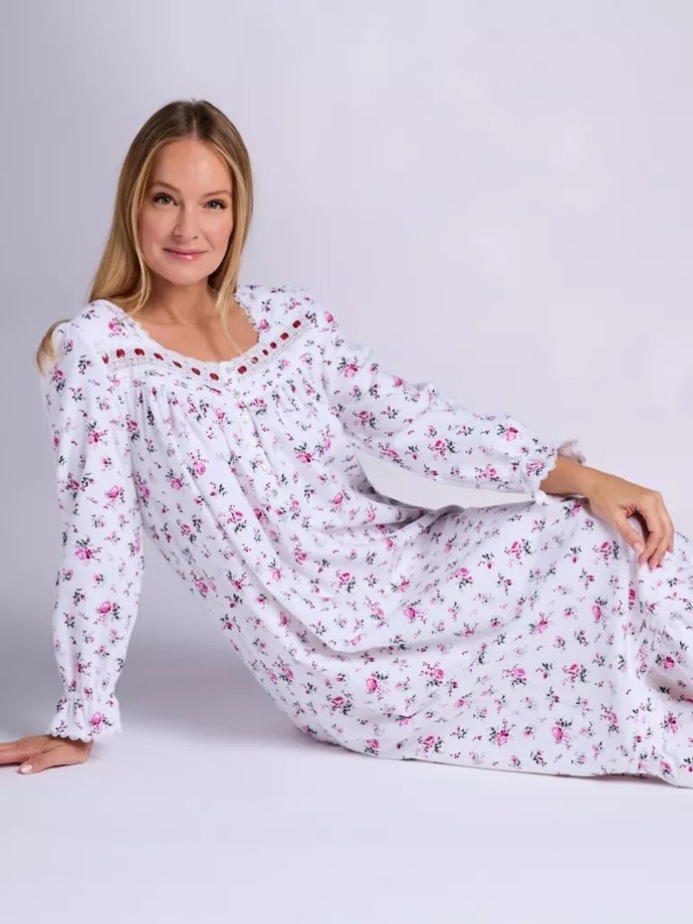 #1753 Eileen West Heritage 100% Cotton Brushed Flannel Gown in White Grd Rose